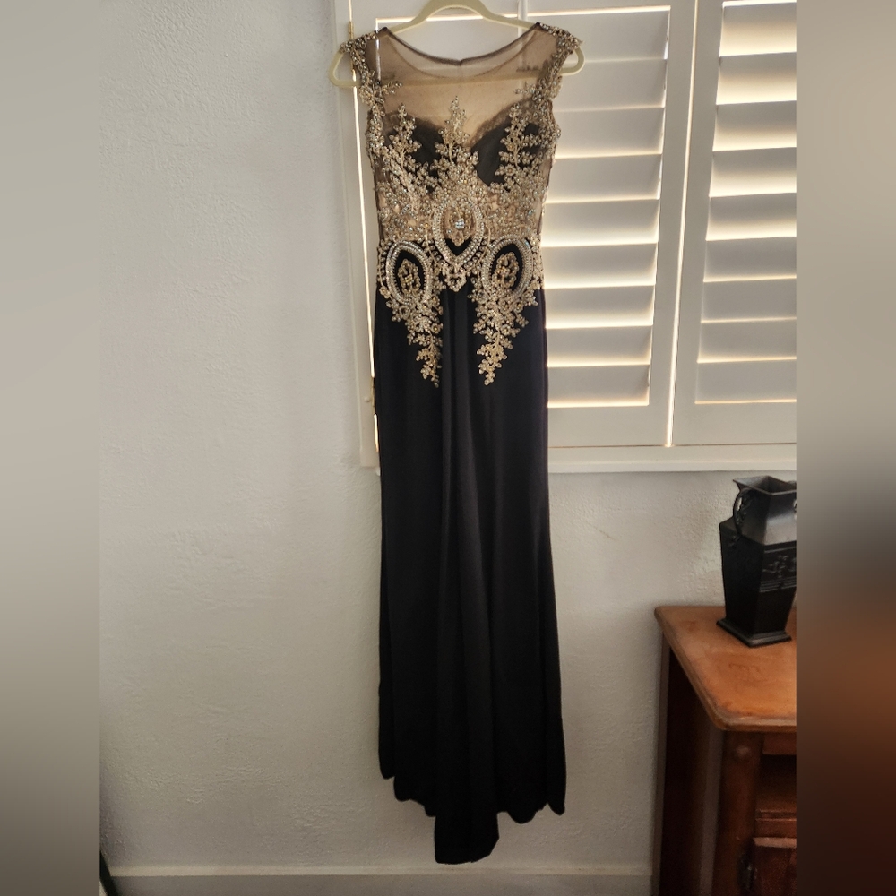 Elegant Black and Gold Evening Gown
